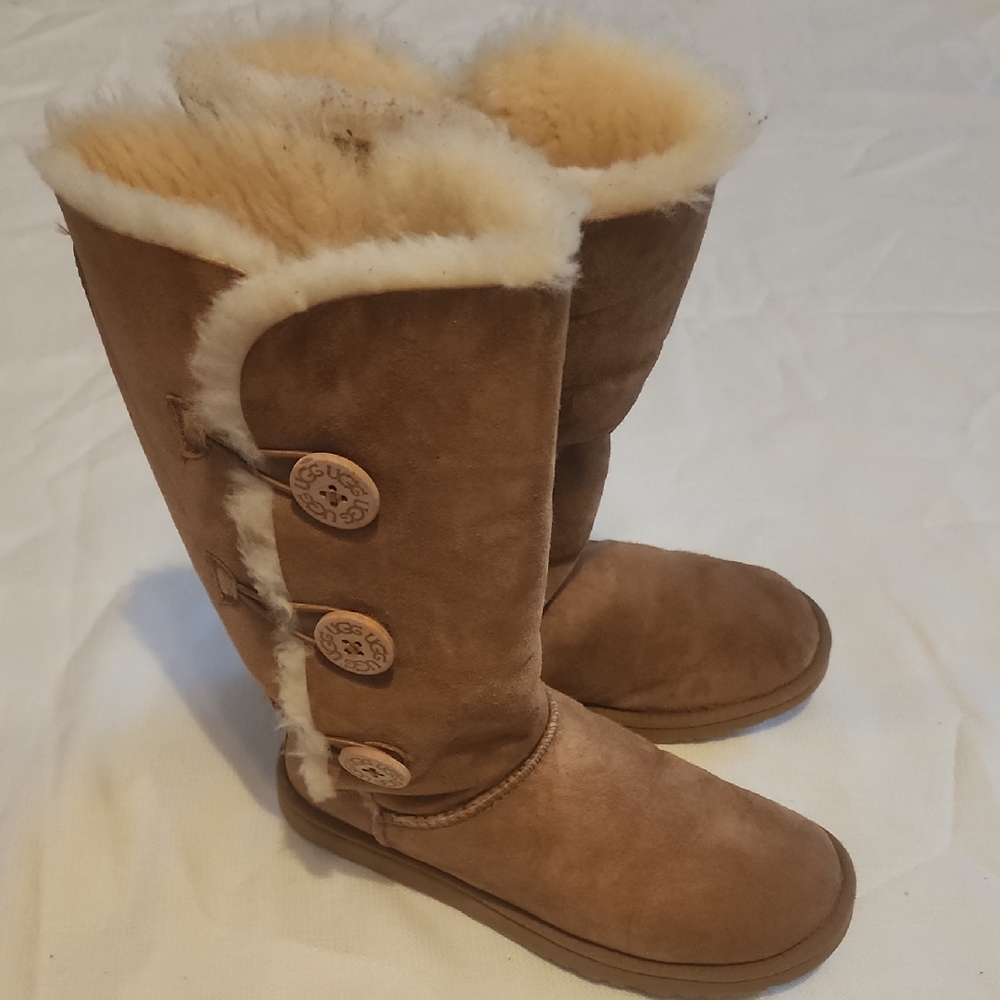 UGG Tan Shearling-Lined Winter Boots